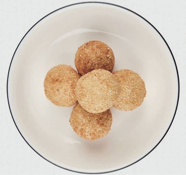 Fried sesame balls Magimix.